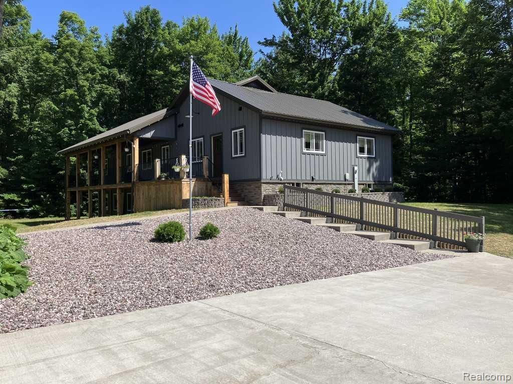 3395 Raspberry Lane, Au Train township