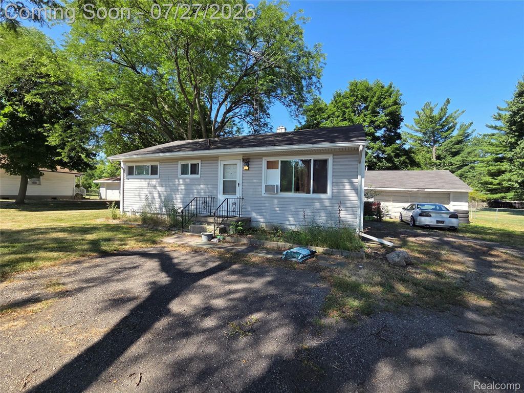 6056 Dort Highway, Grand Blanc charter township