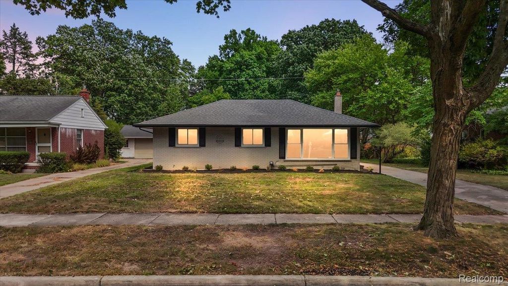 27626 Lexington Parkway, Southfield city