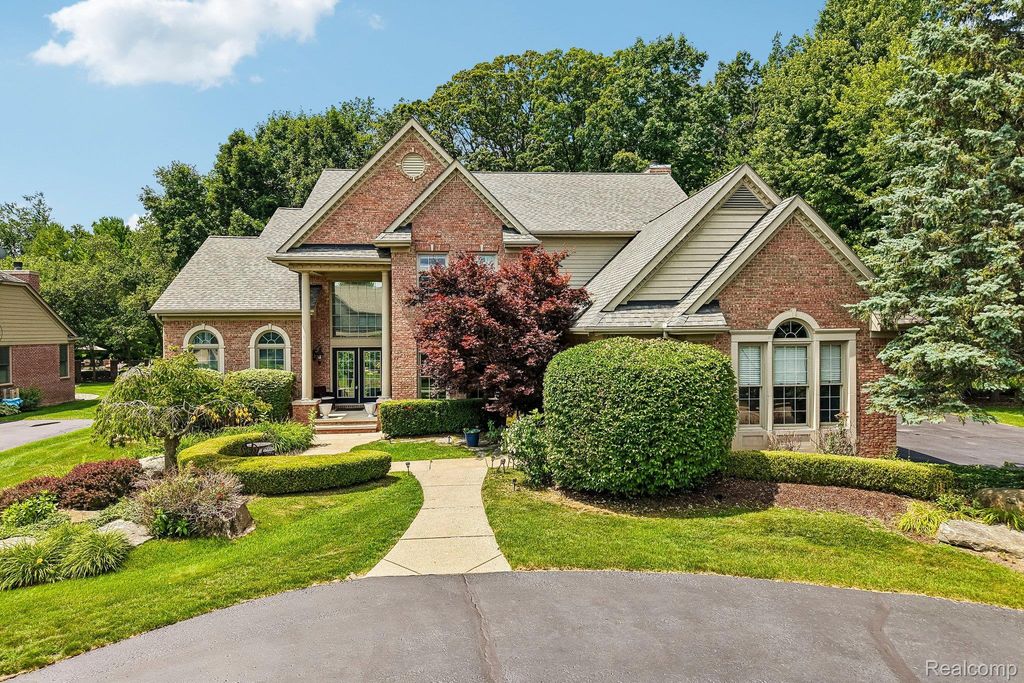 4500 Boxwood Court, Rochester