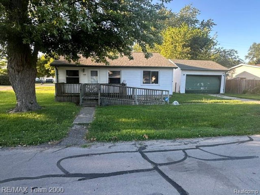 5601 Parkview Street, Frenchtown township