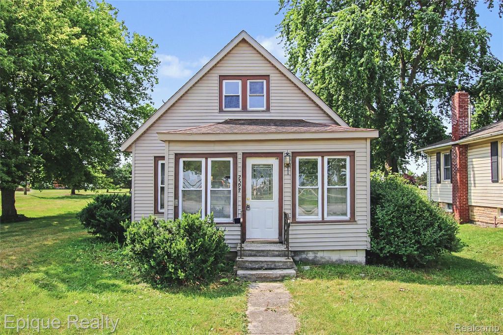 2598 Black River Street, Deckerville village