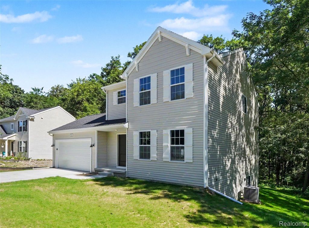 508 Emerald Glen Drive, Manchester