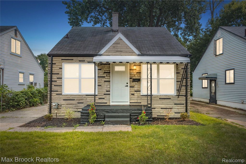 45 Pleasantview Drive, Pontiac city