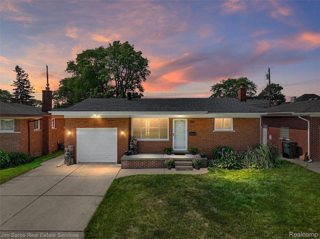 22444 Wildwood Street, St. Clair Shores city