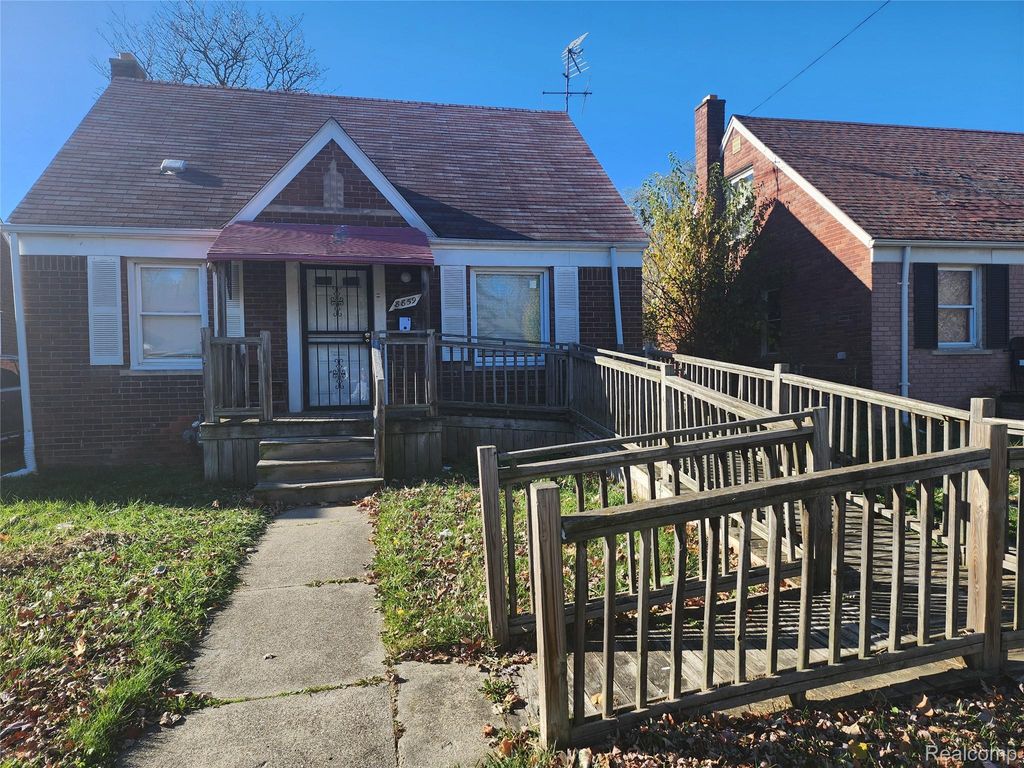 8859 Grandville Avenue, Detroit city