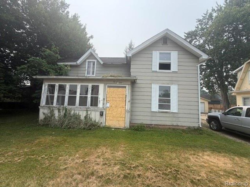 217 W Mcarthur Street, Corunna city
