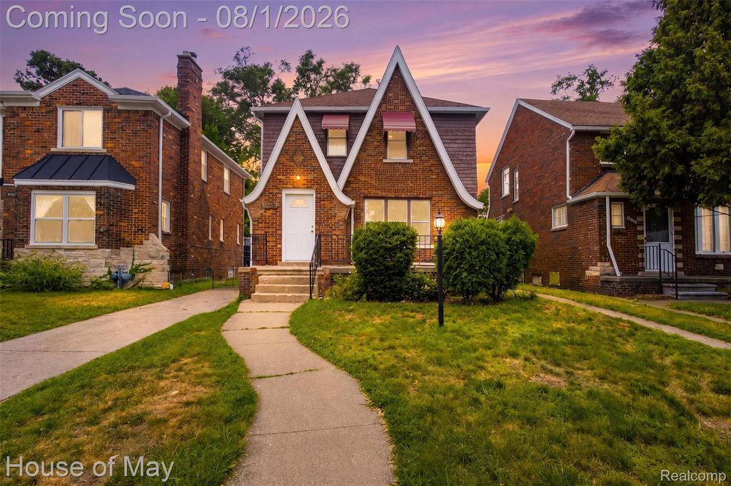 19325 Pennington Drive, Detroit city
