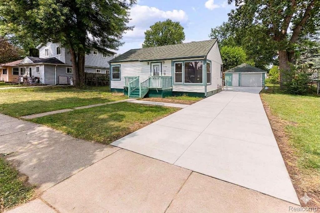 25520 Eton Avenue, Dearborn Heights city
