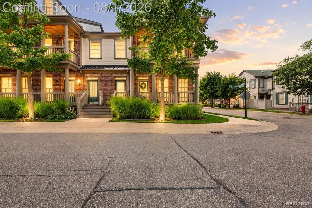 207 Jotham Avenue, Auburn Hills