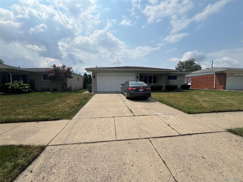 13502 Moceri Circle, Warren city