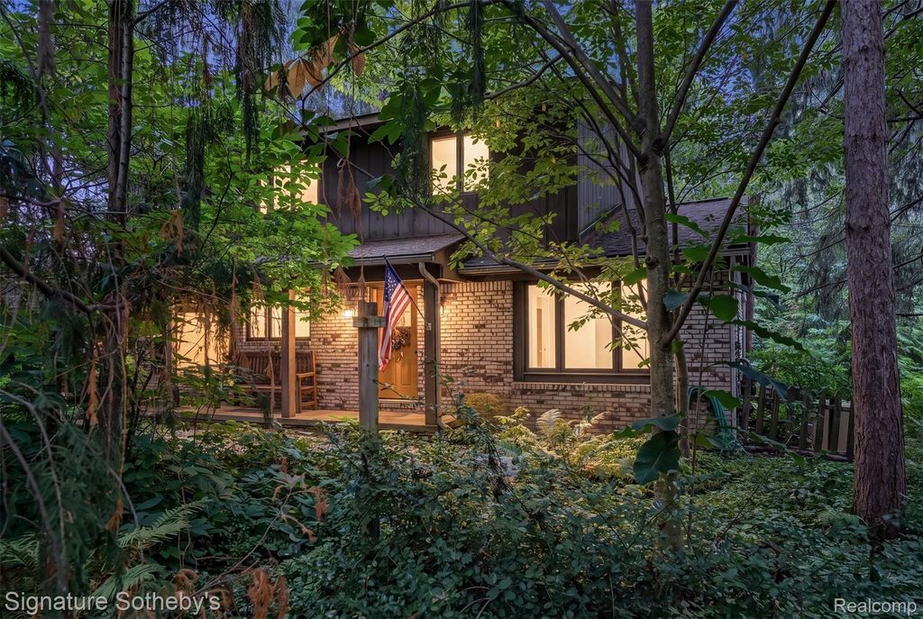 7939 Caberfae Trail, Independence charter township