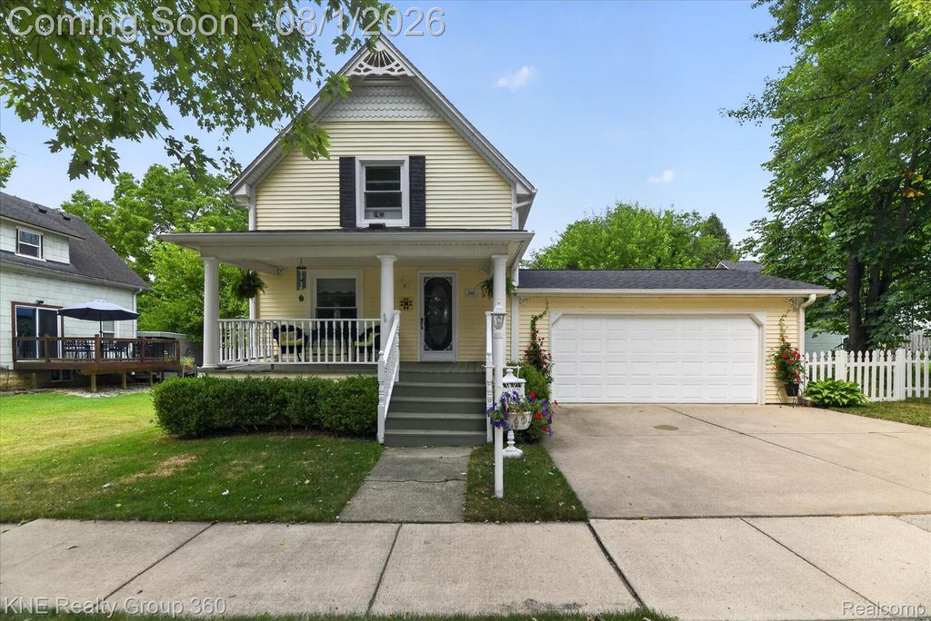 318 Gregory Street, Howell city