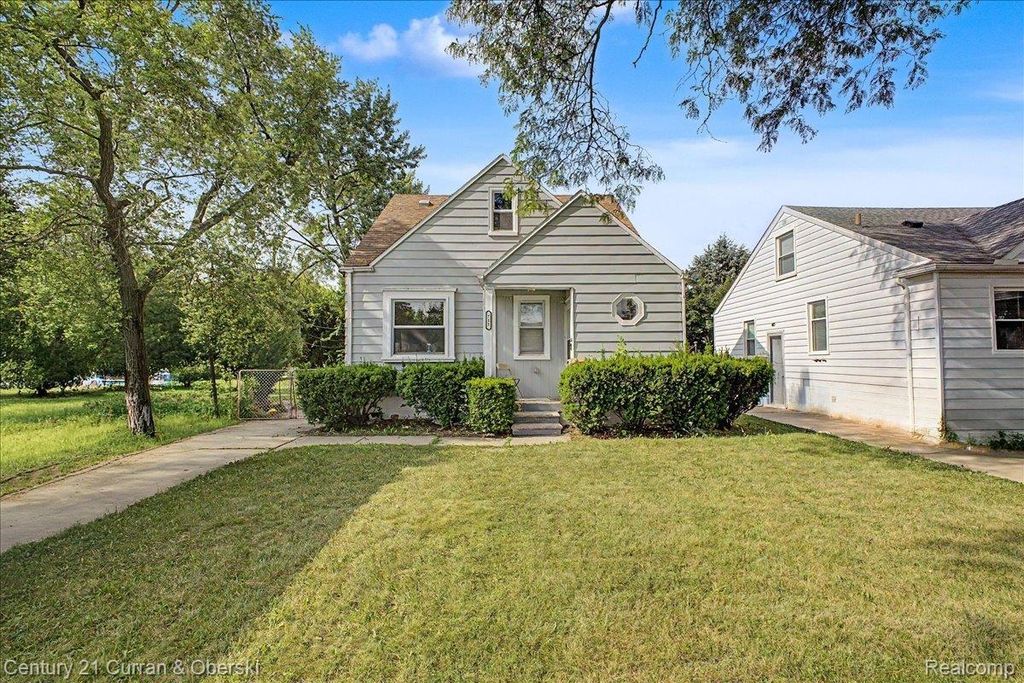711 Lincoln Avenue, Lincoln Park city
