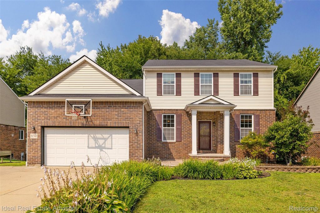 51743 Leshan Drive, Chesterfield township