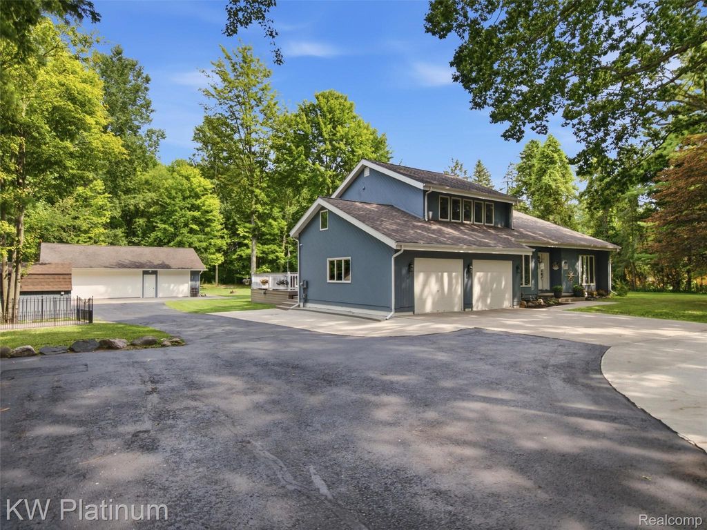 3496 Lightle Road, Clyde township