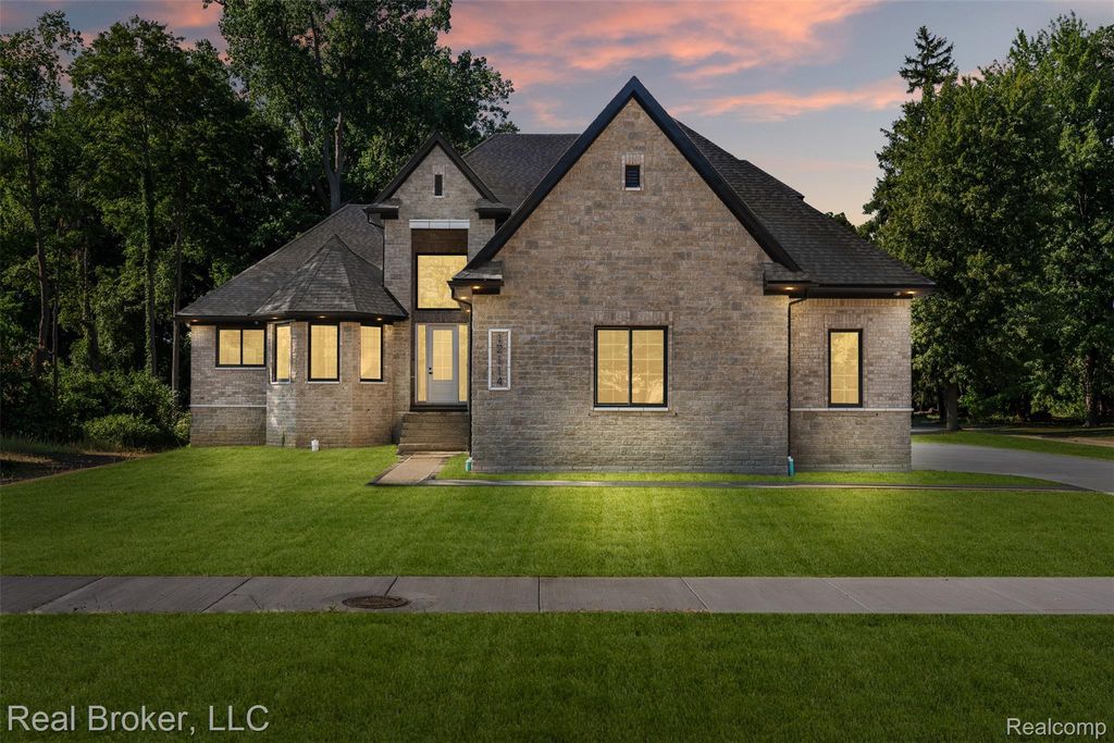 12114 22 Mile Rd, Shelby charter township
