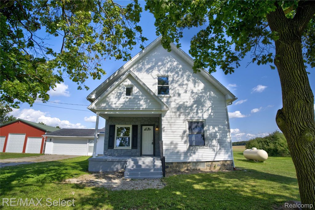 7037 Nichols Road, Gaines township