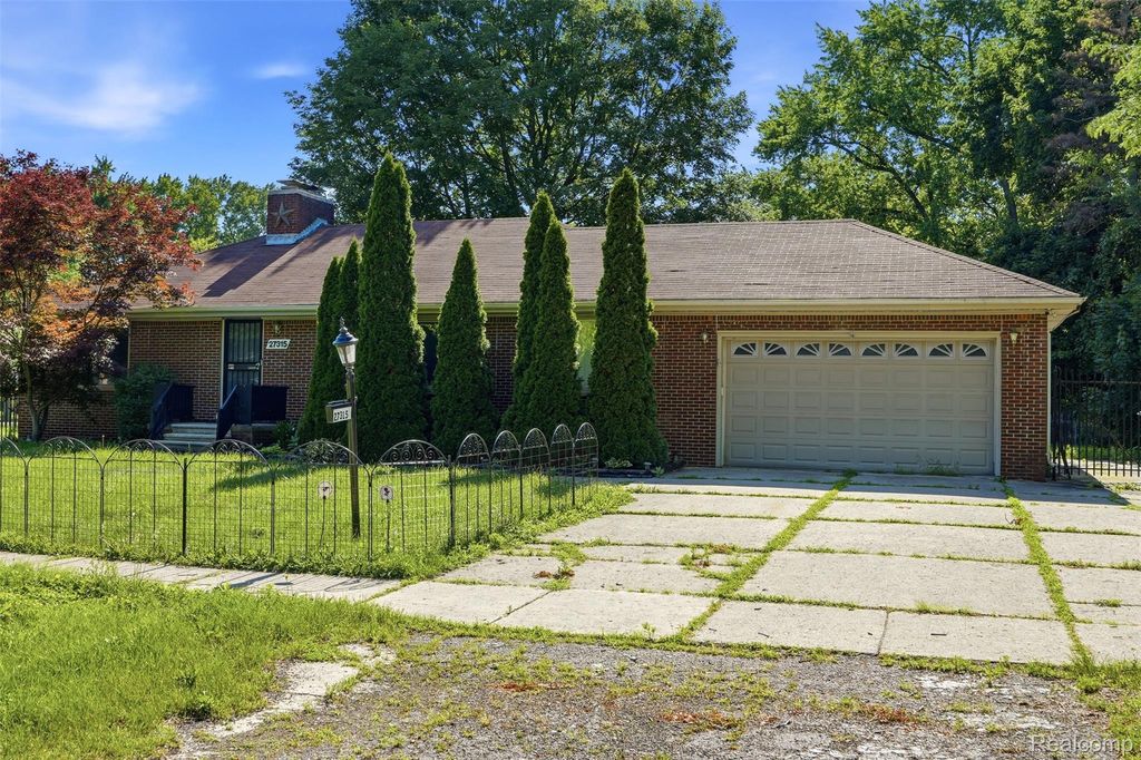 27315 Lathrup Boulevard, Lathrup Village city