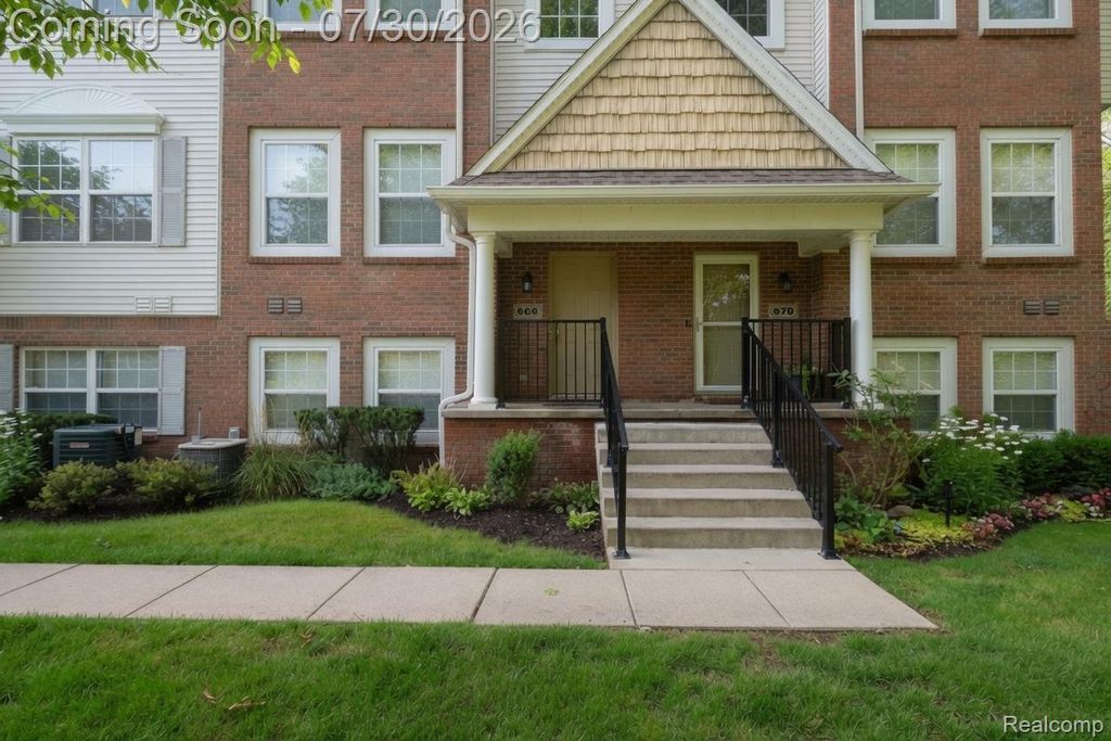 868 Eagle Drive, Fenton city