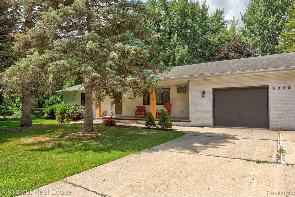 5330 Sheridan Road, Spaulding township