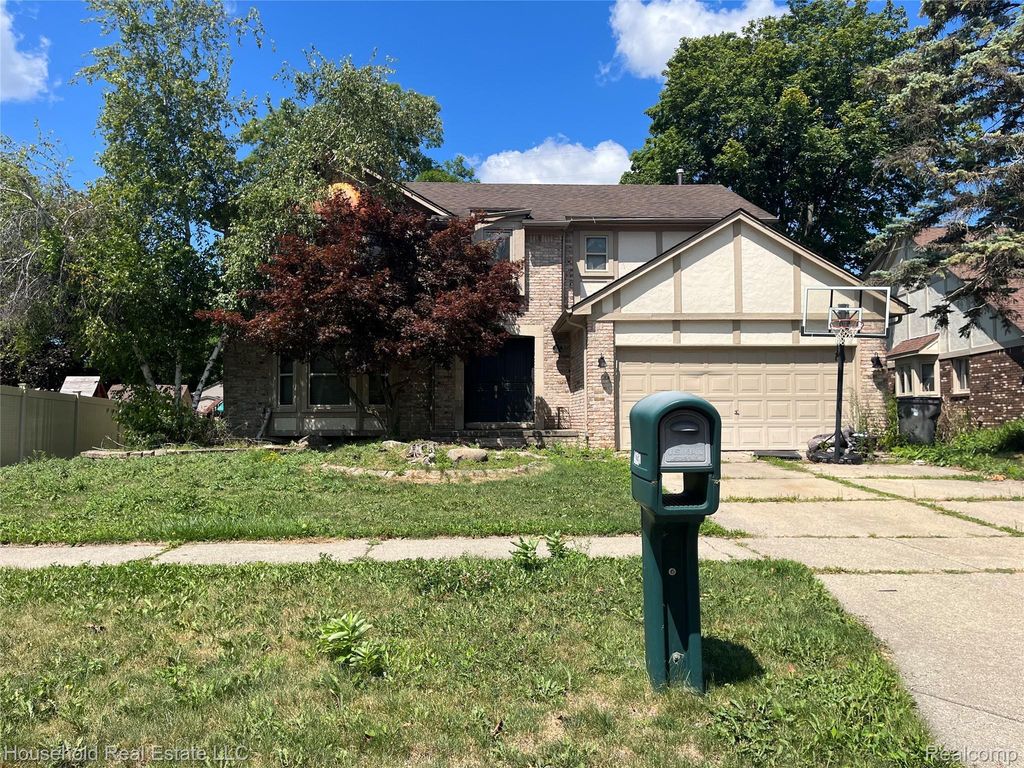 44335 Boulder Dr Drive, Clinton charter township