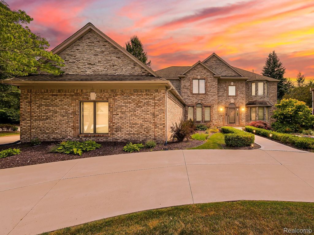 1021 Olympia Drive, Rochester Hills city