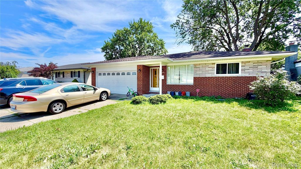 11744 Highland Drive, Warren city