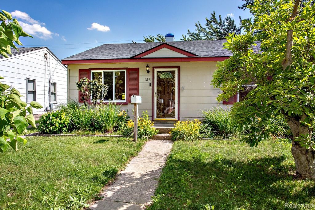 313 W Rowland Avenue, Madison Heights city