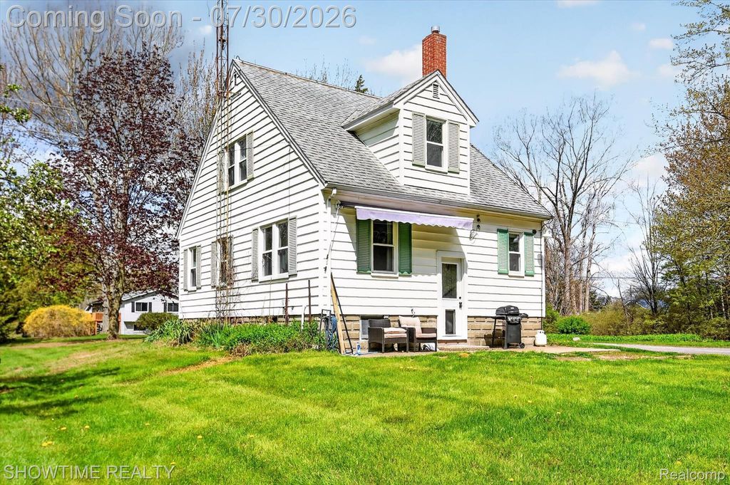 2970 Range Road, Port Huron charter township