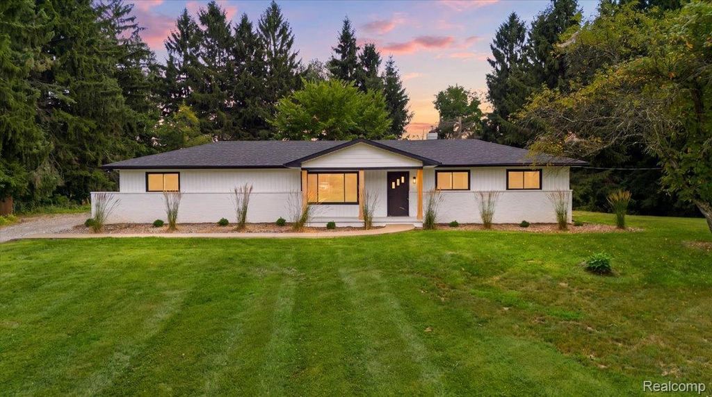 3643 Noble Road, Oxford