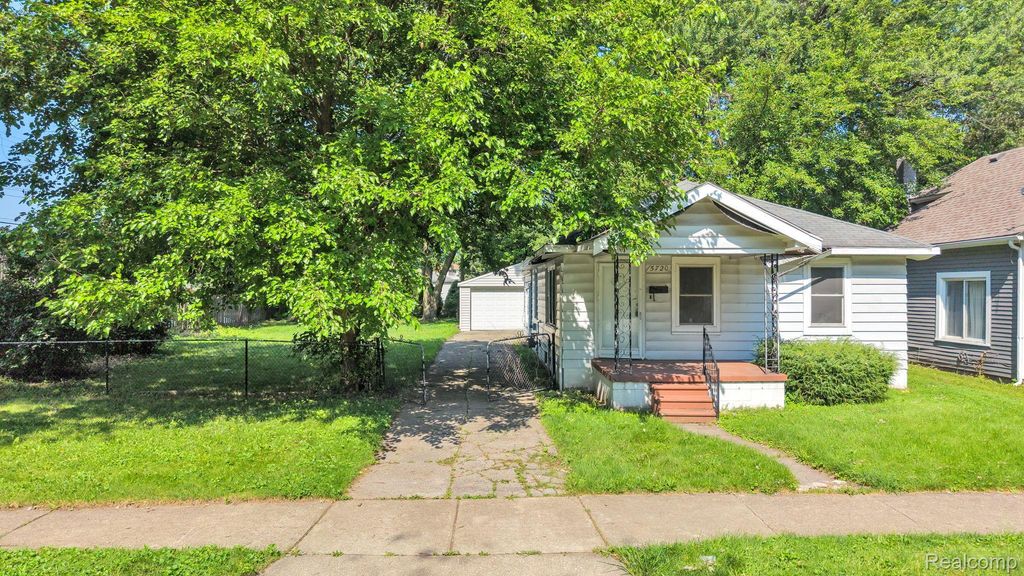 5720 Huron Street, Dearborn Heights city