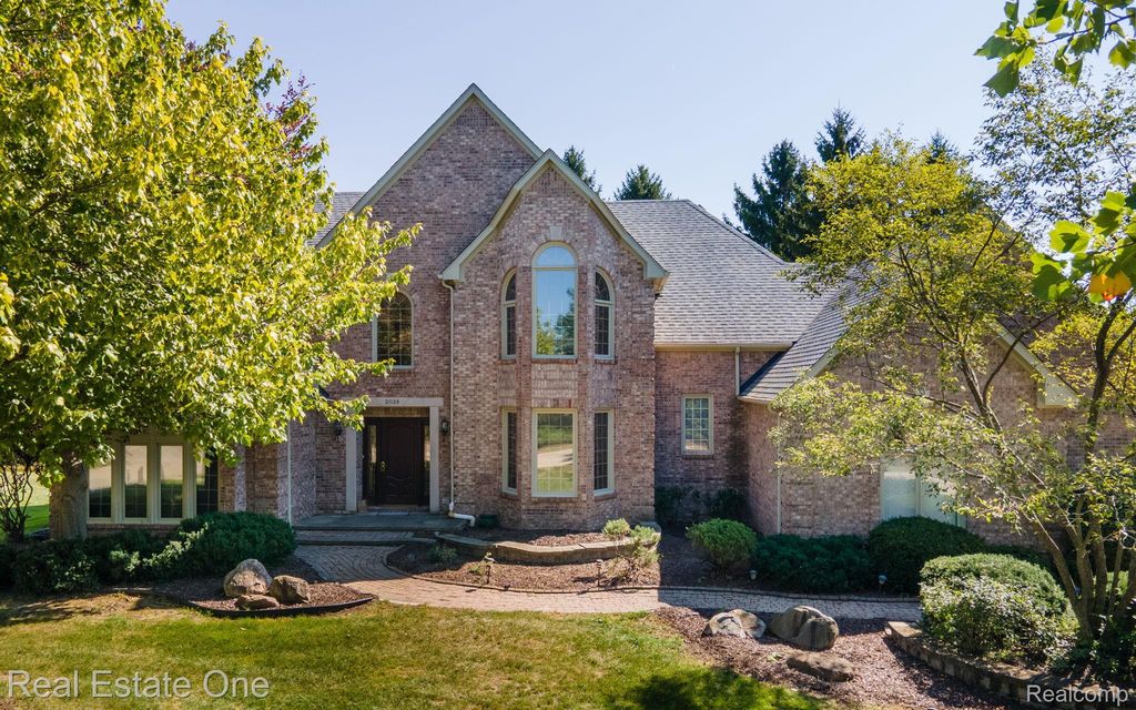 2038 Haverford Drive, Troy city