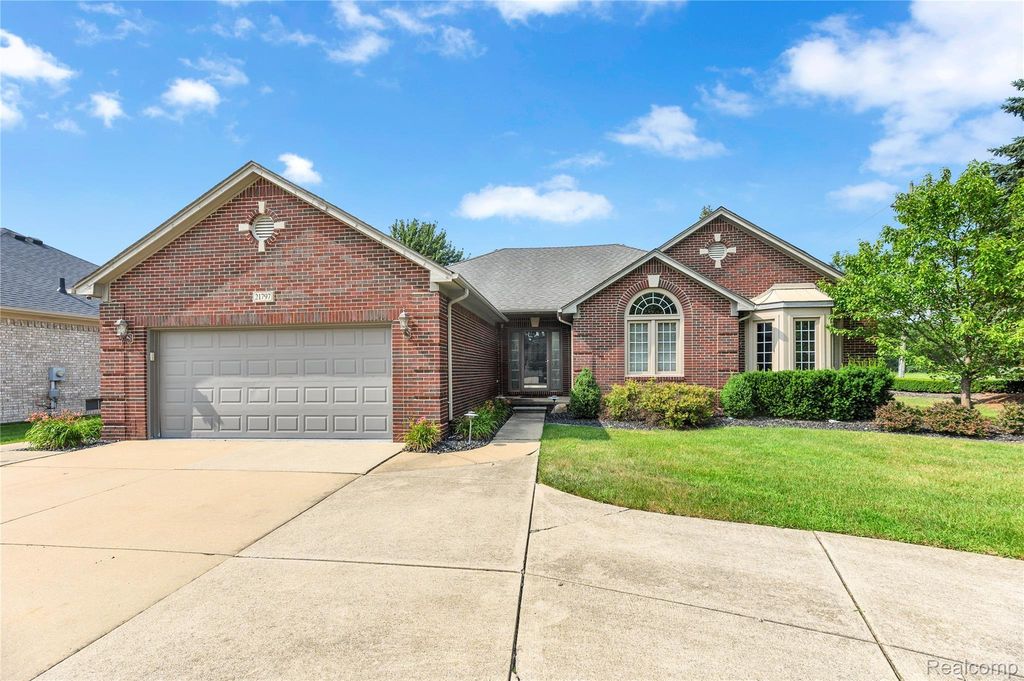 21797 Sabrina Drive, Macomb township