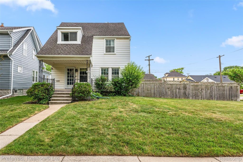 22265 Nowlin Street, Dearborn city