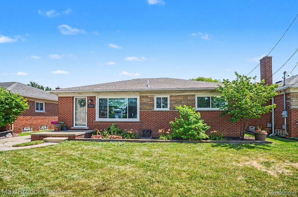 27720 Jefferson Avenue, St. Clair Shores city
