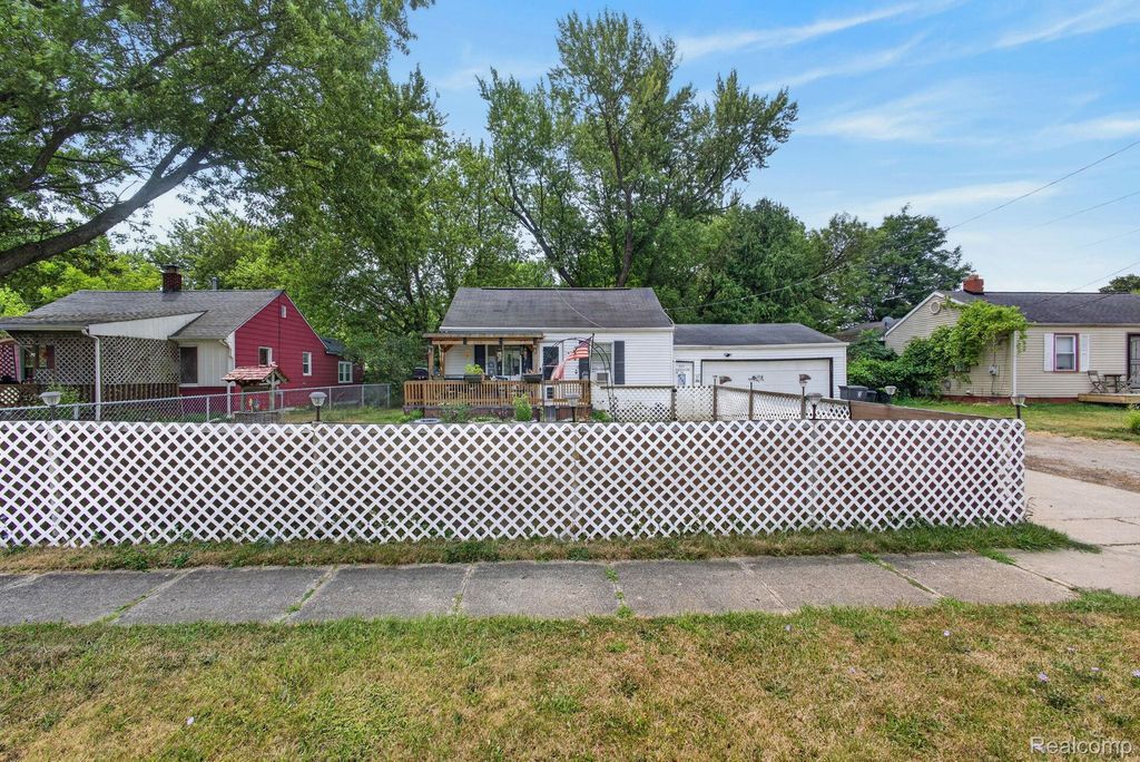 3308 Leith Street, Flint city