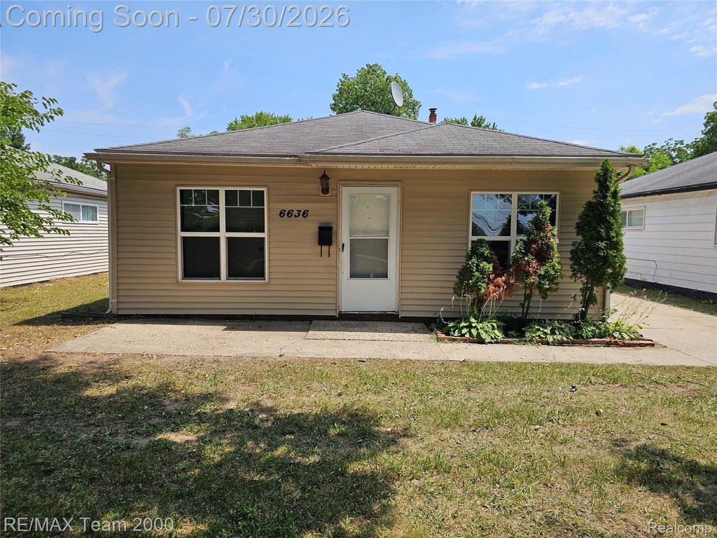 6636 N Waverly Street, Dearborn Heights city