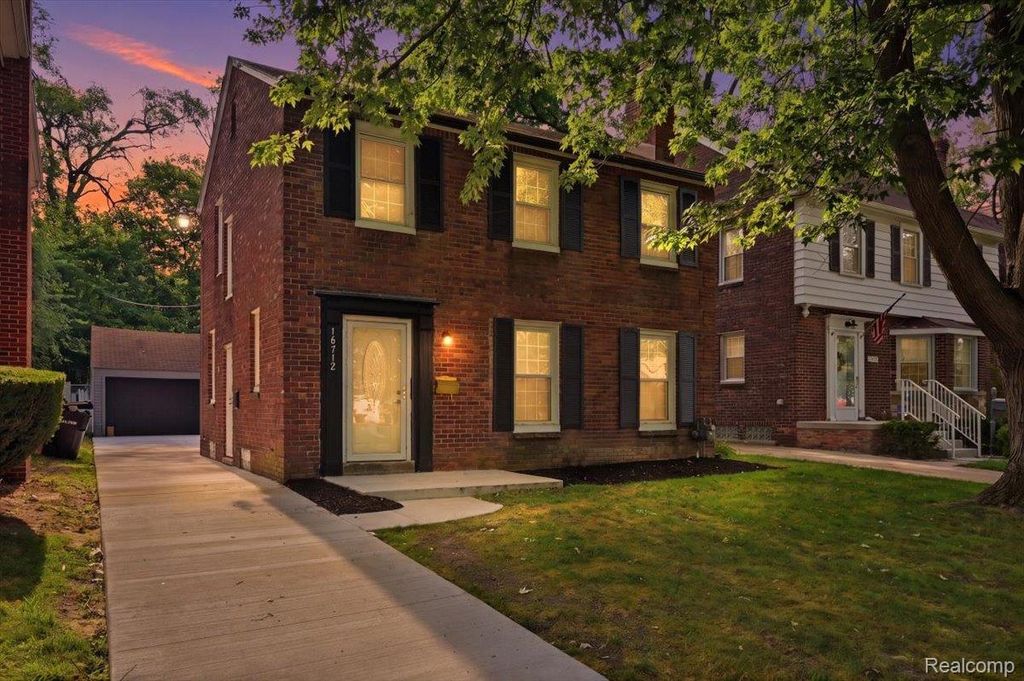 16712 Glastonbury Road, Detroit city