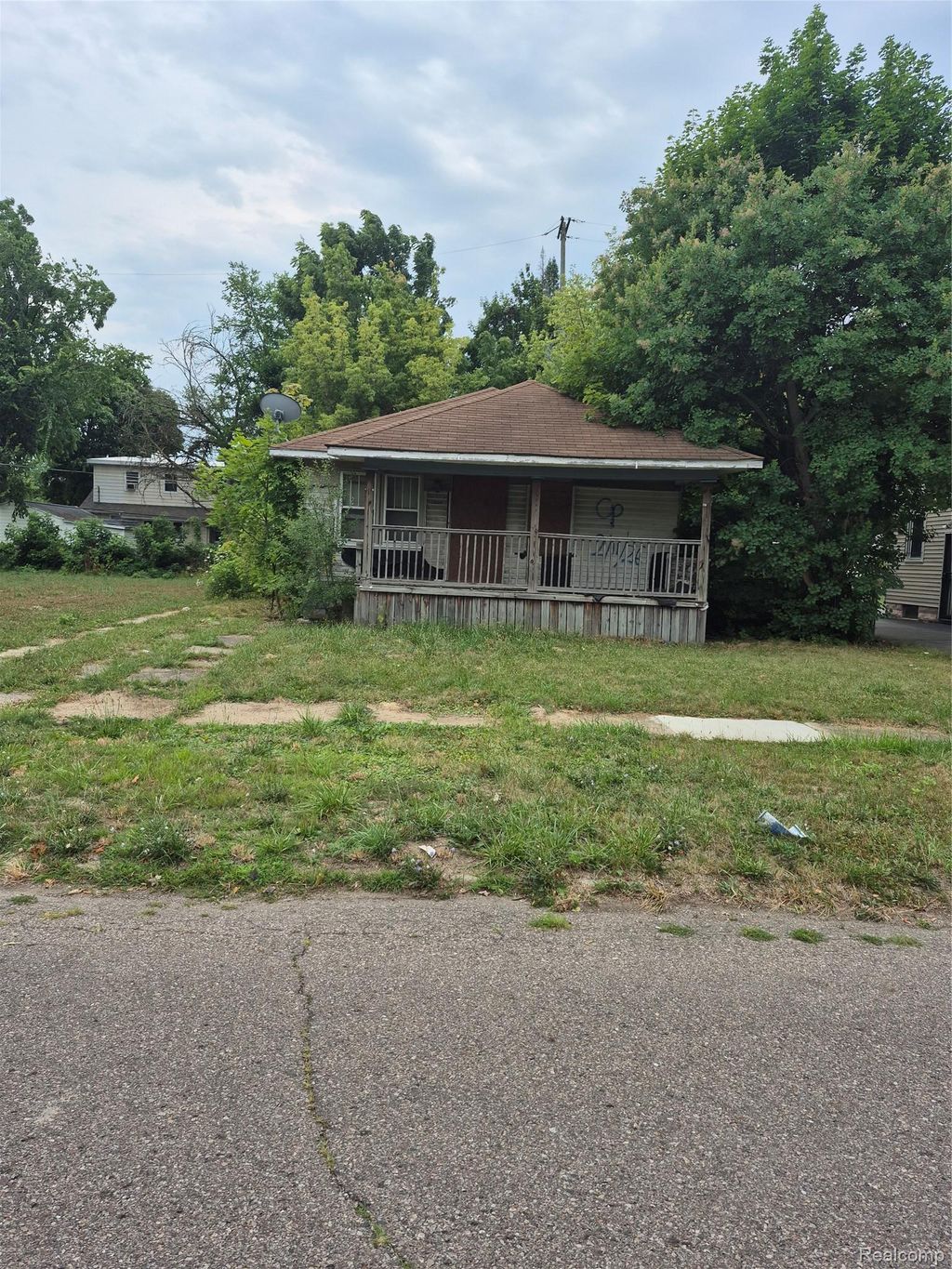 2221 Clement Street, Flint city