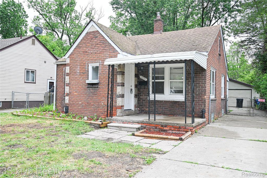 19357 Centralia, Redford charter township