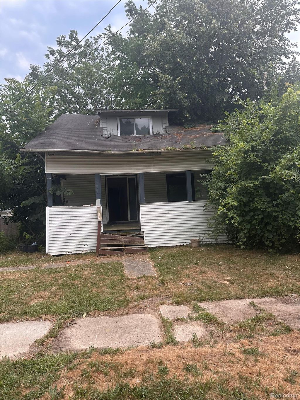 221 W Tobias Street, Flint city