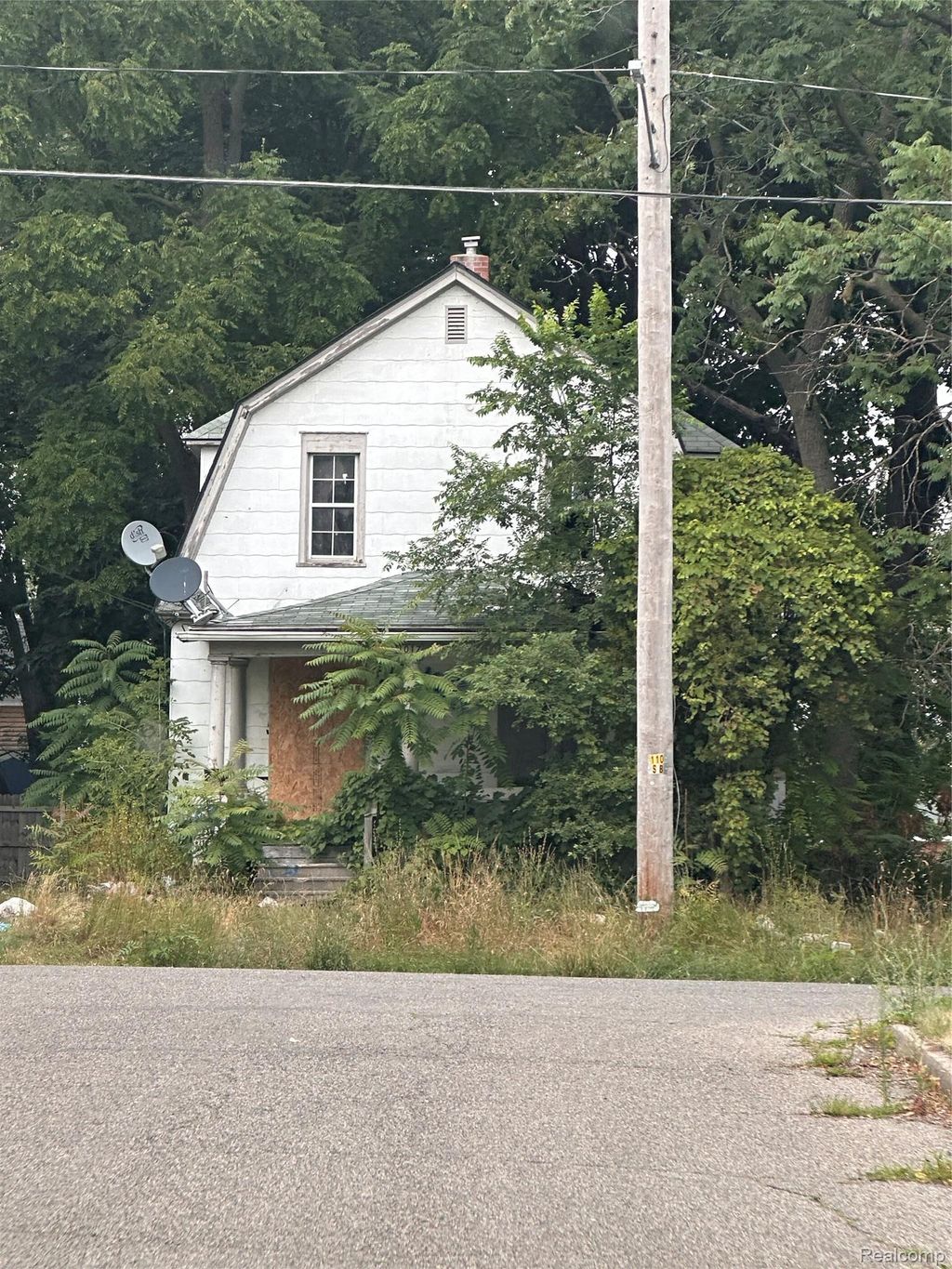 1017 Oak Street, Flint city