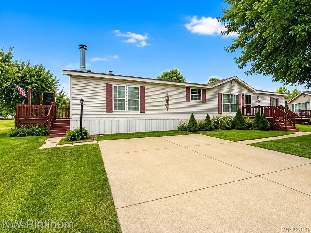 1225 Orchard Lane, Columbus
