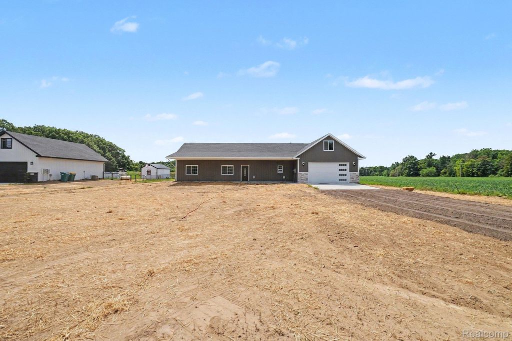 12425 Old Miller Road, Gaines township