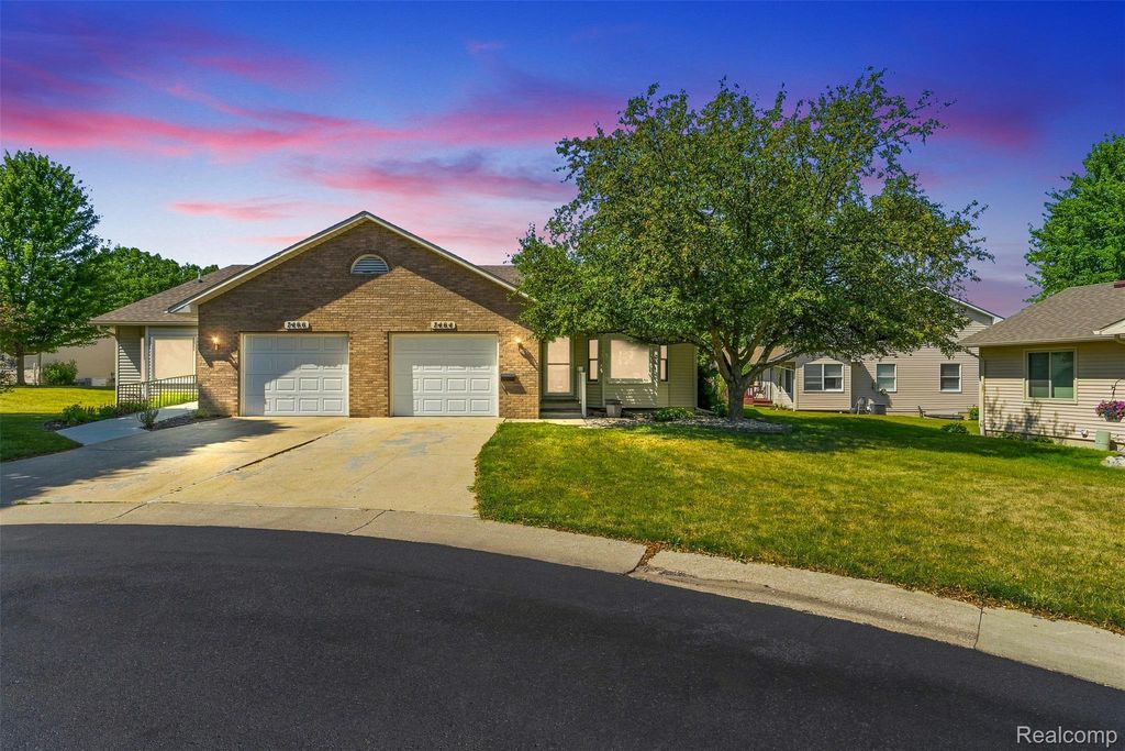 7464 Diane Court, Swartz Creek city