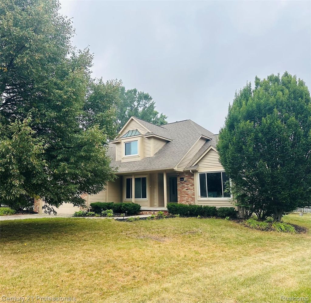12220 Moceri Drive, Grand Blanc