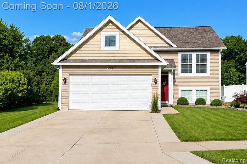 3760 Amber Oaks Drive, Howell township