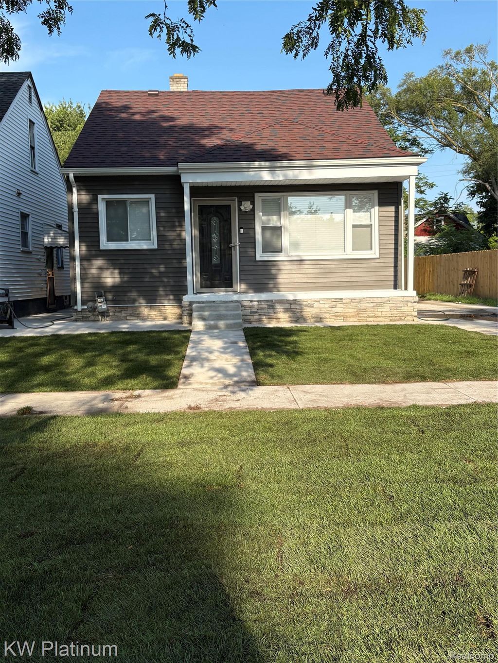 19404 Andover Street, Highland Park