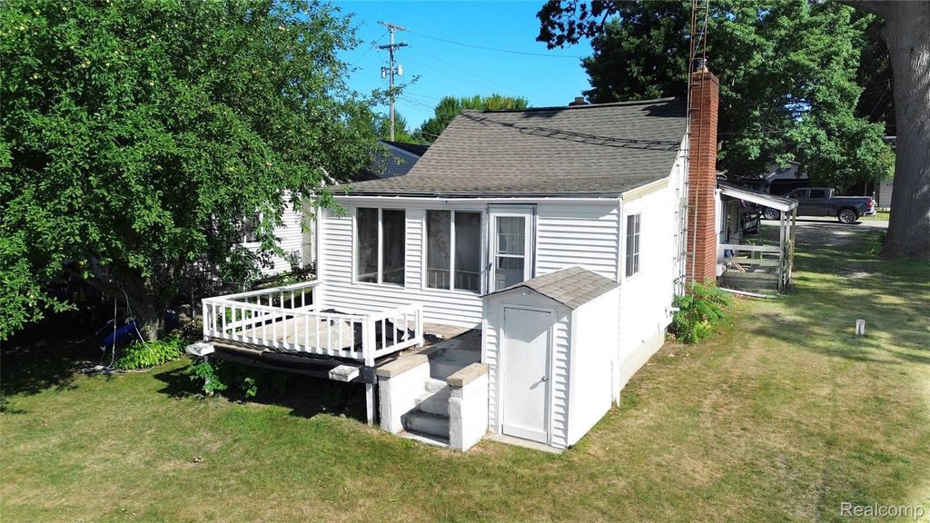 4181 Minnetonka Drive, Fenton charter township